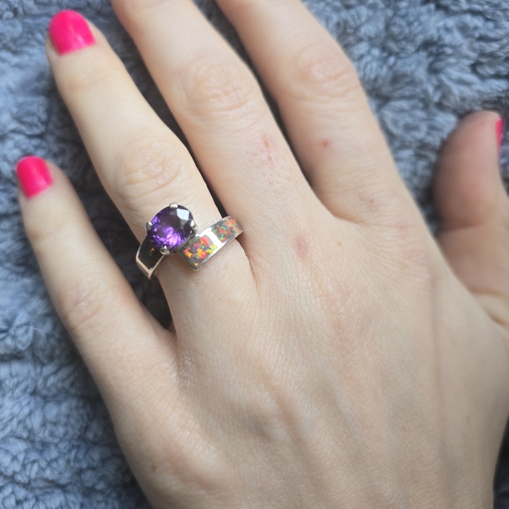 Unique Vintage Purple Gem and Opal-Inlay Silver Tone Ring